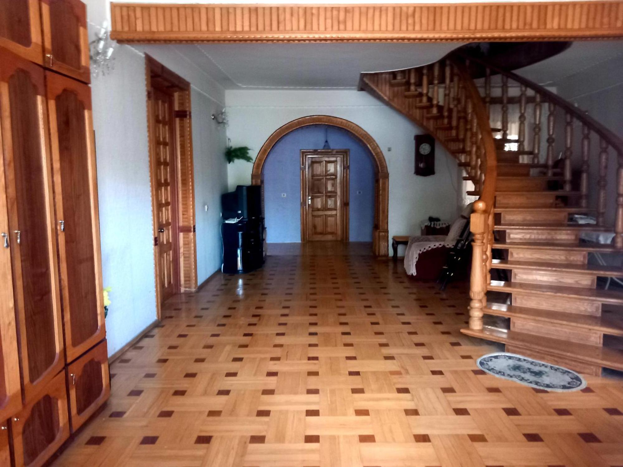 Guli Hotel Gori Exterior photo